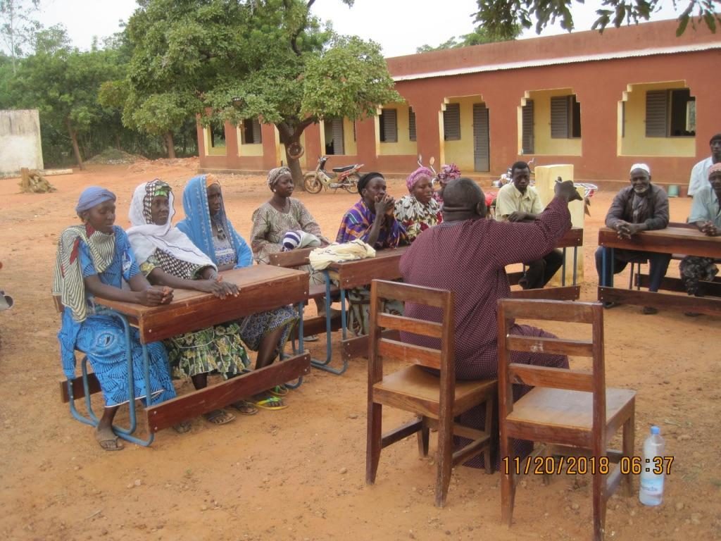 Meeting with the School Committee in Kodialanida